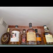 Whisky verzameling +/- 70 flessen