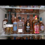 Whisky verzameling +/- 70 flessen